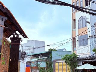 Bán nhà góc 2 mặt tiền đang kd  ngay phạm văn đồng  154m2  ngang 10m