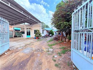 Bán nhà cấp 4 góc 2 mặt tiền  hsxd cao p. trường thọ  150m2 ngang 8m