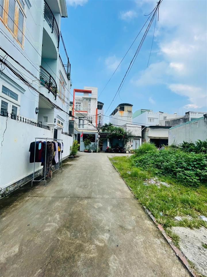 Dãy trọ hxh  ngay phạm văn đồng  gần đh cảnh sát  thu nhập ~ 13 triệu/th  80m2