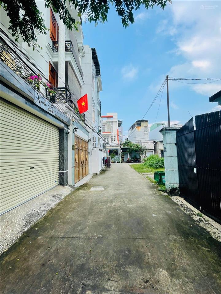 Dãy trọ hxh  ngay phạm văn đồng  gần đh cảnh sát  thu nhập ~ 13 triệu/th  80m2