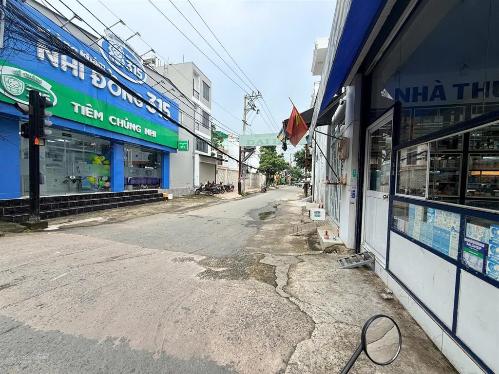 Giảm 1 tỷ  nhà 3 tầng ngay phan văn hớn  kdc đại hải  gần chợ, siêu thị hxh ~ 208.6m2 ngang 10m