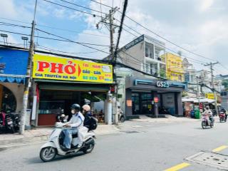 Nhà 3 tầng ngay đường hoàng diệu 2 góc 2mt hẻm xe hơi ngay đh ngân hàng  kdc himlam  ngang 5m