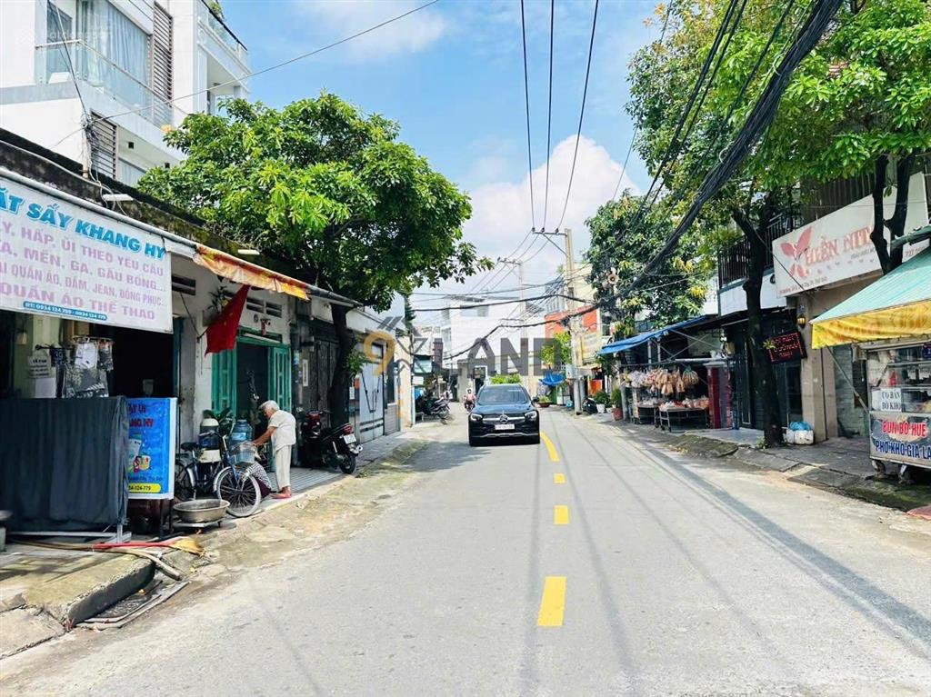 Lô đất ngang 8m  tiện xây chdv  hxh  sát phạm văn đồng  gần đh cảnh sát  đường số 9