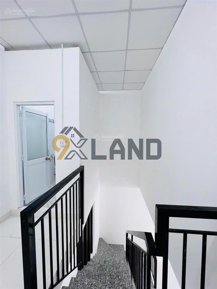 Nhà 2 tầng hẻm xe hơi thông  gần ga metro  chợ thủ đức  tiện ích đầy đủ ~ 100m2 ngang ~ 5m