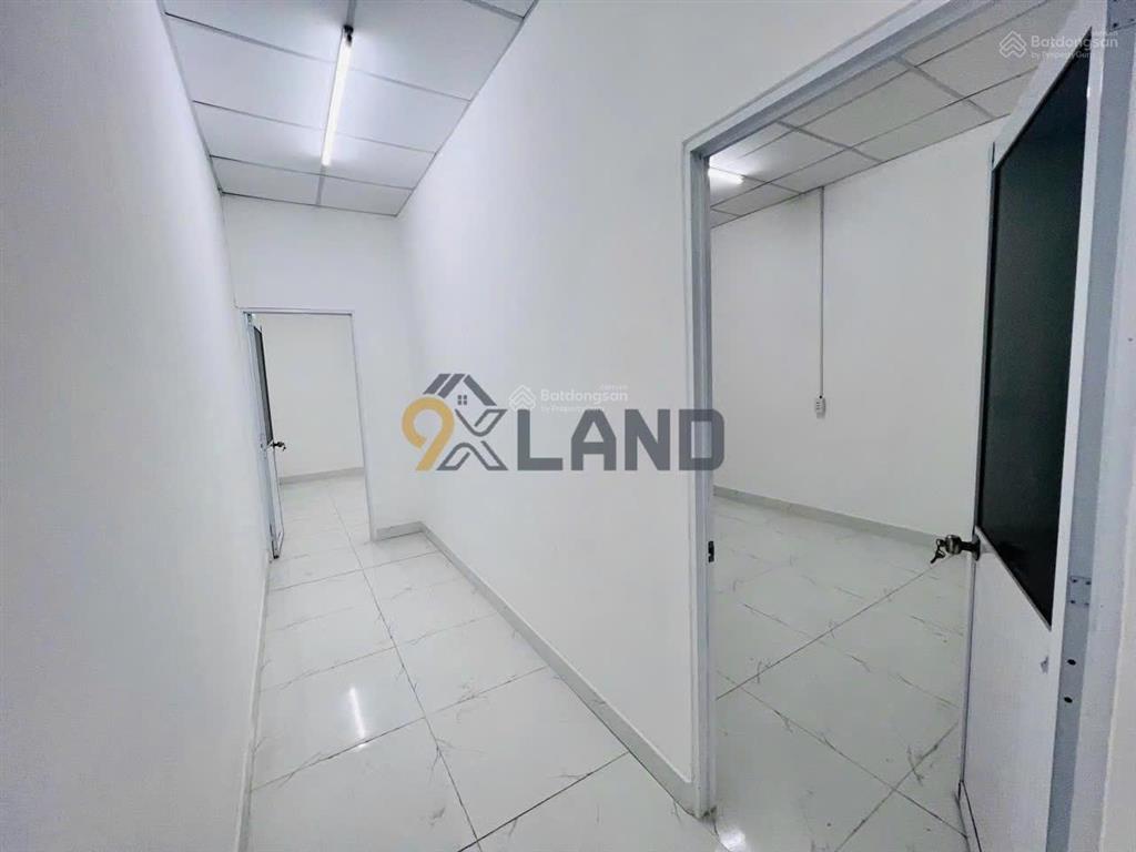 Nhà 2 tầng hẻm xe hơi thông  gần ga metro  chợ thủ đức  tiện ích đầy đủ ~ 100m2 ngang ~ 5m