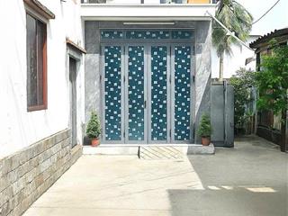 Nhà dưới 2 tỷ: 30m2 Sổ riêng 2 tầng, không QH LG, hẻm 4m sát mặt tiền trung tâm Q11. VŨ