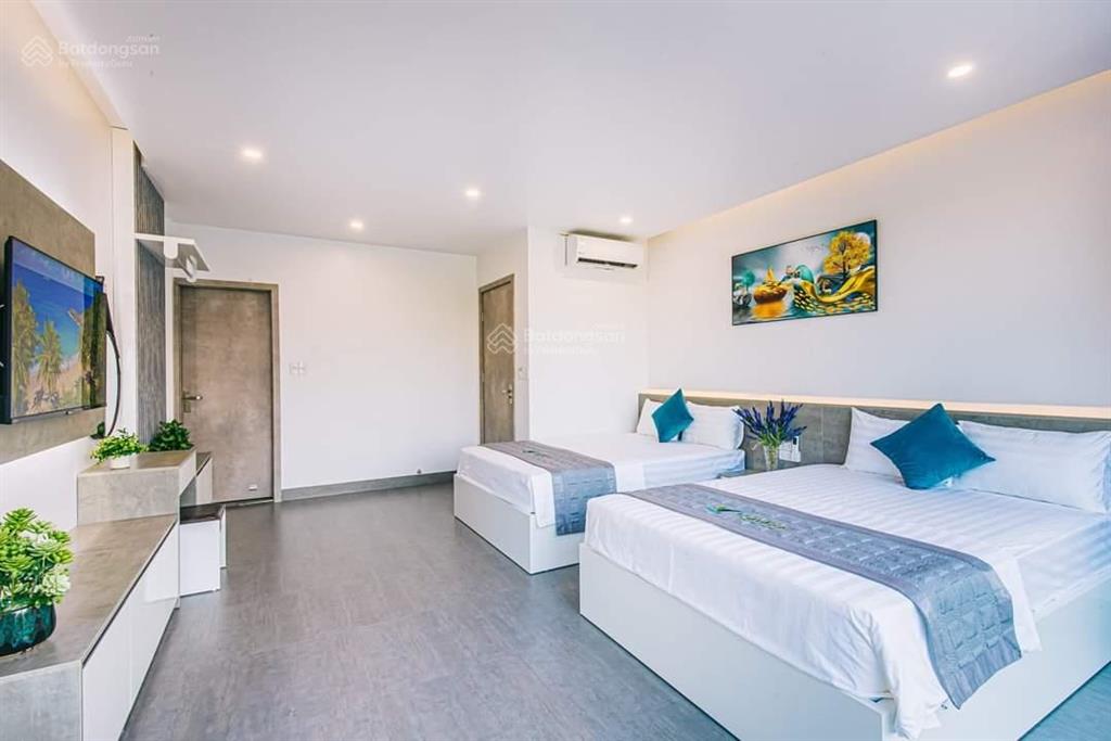 Bán biệt thự flc lux city samson, 13,62 tỷ, 216m2, 8pn, 9wc, 3 tầng, hồ xuân hương, sầm sơn