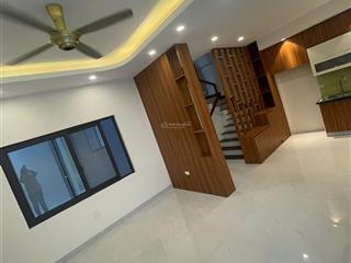 Bán nhà riêng tại lạc long quân, 11,5 tỷ, 72m2, hàng hiếm tại tây hồ, hà nội