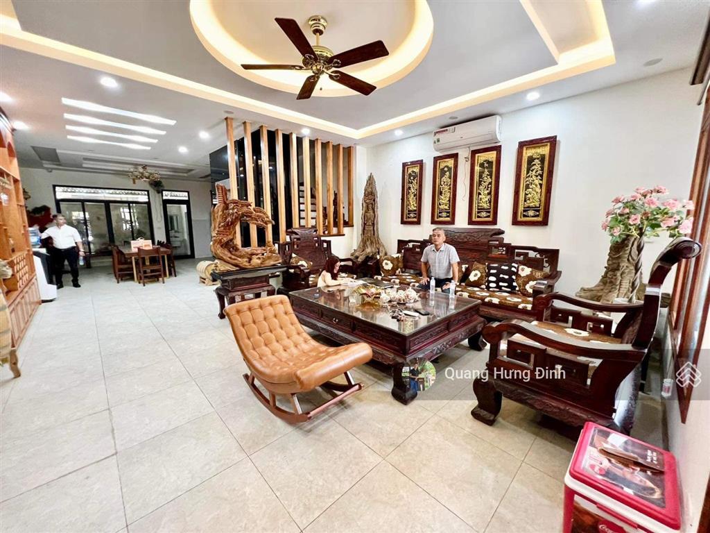 Bán 3 căn nhà mặt phố lê lợi hà đông, vị trí đắc địa, kinh doanh, 75106m2, mặt tiền 5m, từ 30 tỷ