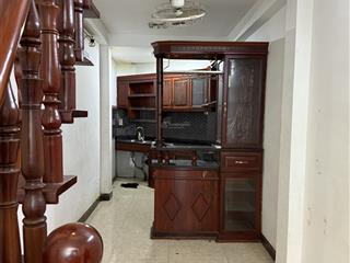 Cho thuê nhà nguyên căn hxh cmt8, tân bình, 3x8, 2 lầu , 3pn 2wc giá 11tr