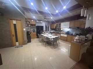 Giáp bát, 90m2, sát trường cấp 2 giáp bát. giá 13.95 tỷ đồng