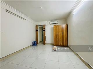 Chính chủ bán tập thể tầng 2 số 34 vạn bảo 60m2 2 ngủ riêng, sổ đỏ 38.1m2 giá 4.1 tỷ