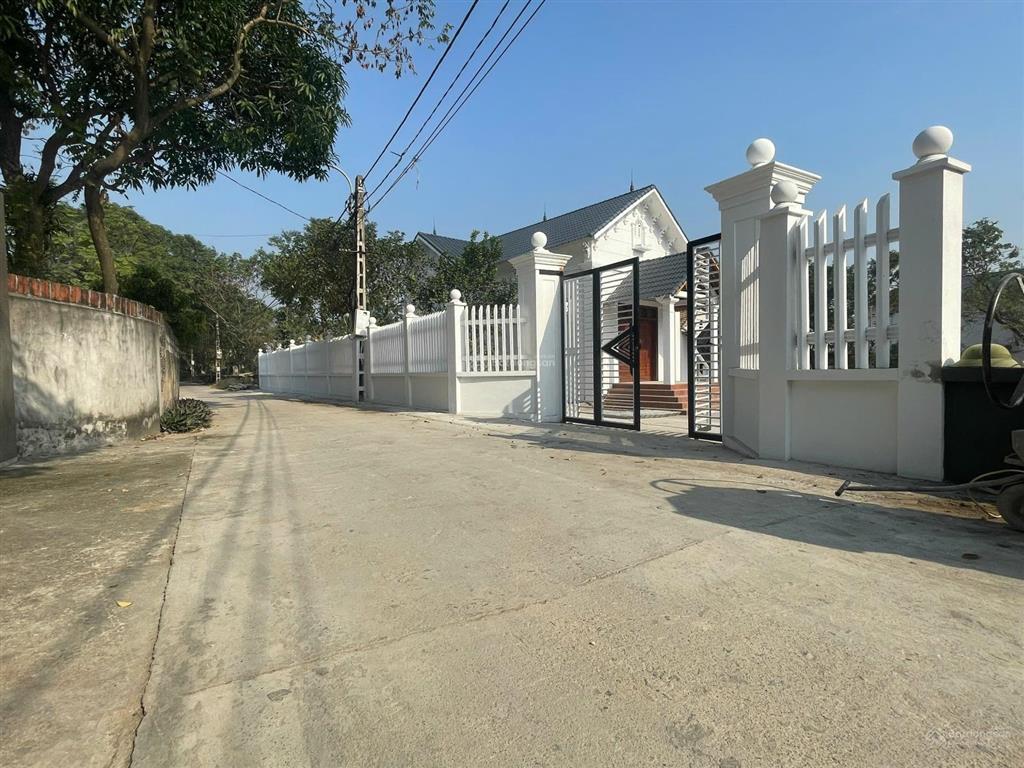 Sốc! đất + biệt thự vườn tam đảo. mặt tiền 42m, nở hậu phong thủy, sổ đỏ sang tên ngay