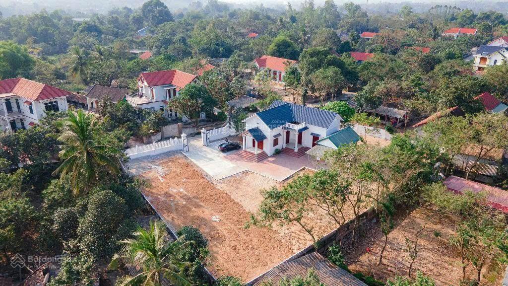 Sốc! đất + biệt thự vườn tam đảo. mặt tiền 42m, nở hậu phong thủy, sổ đỏ sang tên ngay