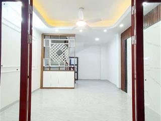 NHÀ ĐẸP MỚI TINH . Cổ Nhuế - Bắc Từ Liêm 35m 6 tầng mặt tiền 4,3m 7,25 tỷ 
sổ đỏ vuông