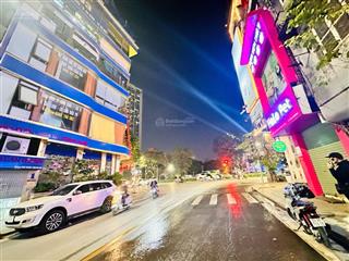 Nhà mặt phố ngọc khánh vỉa hè rộng kinh doanh đỉnh ô tô tải tránh vị trí đẹp nhất phố