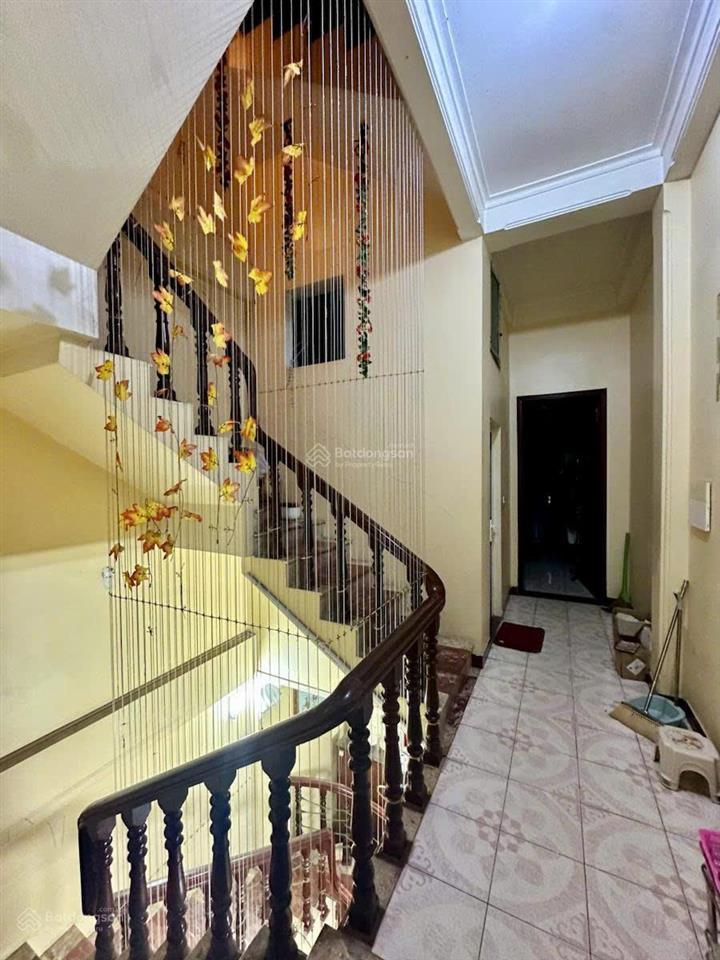 Bán nhà phố khuất duy tiến trước nhà ô tô tránh 4 tầng dt 71m2 giá 28,8 tỷ