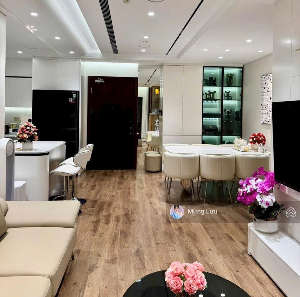 Bán gấp căn 2pn 80m2 hoàng thành pearl full đồ, sổ đỏ lâu dài, giá chỉ 7,xtỷ|0974 999 ***
