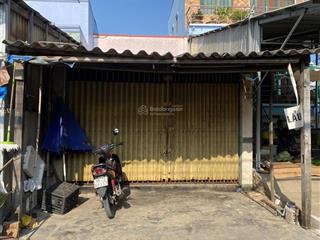 Bán nhà mặt tiền hẻm 5m, diện tích 105,9m2, giá 1,9 tỷ, sổ hồng đầy đủ
