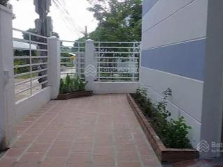 Bán lô đất 2 mặt tiền đường nguyễn văn trỗi cam đức .cách quốc lộ 1a 30m . giá 5,6ty.  0975 057 ***