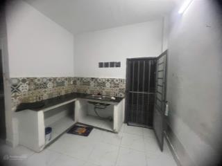 Chính chủ bán căn nhà 2 mặt tiền. hẻm xe hơi, sổ hồng riêng. diện tích 50m2