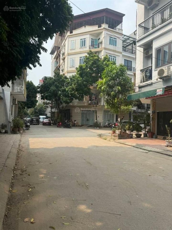 Nhà đẹp 50m2, mặt tiền 8m vỉa hè rộng rãi oto tránh kinh doanh đỉnh