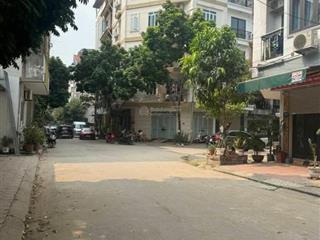 Nhà đẹp 50m2, mặt tiền 8m  vỉa hè rộng rãi  oto tránh  kinh doanh đỉnh