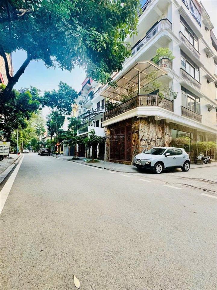 Bán nhà phân lô biệt thự hoàng cầu70m2x7t thang máy trung tâm đống đalô góc 3 thoáng an sinh cao