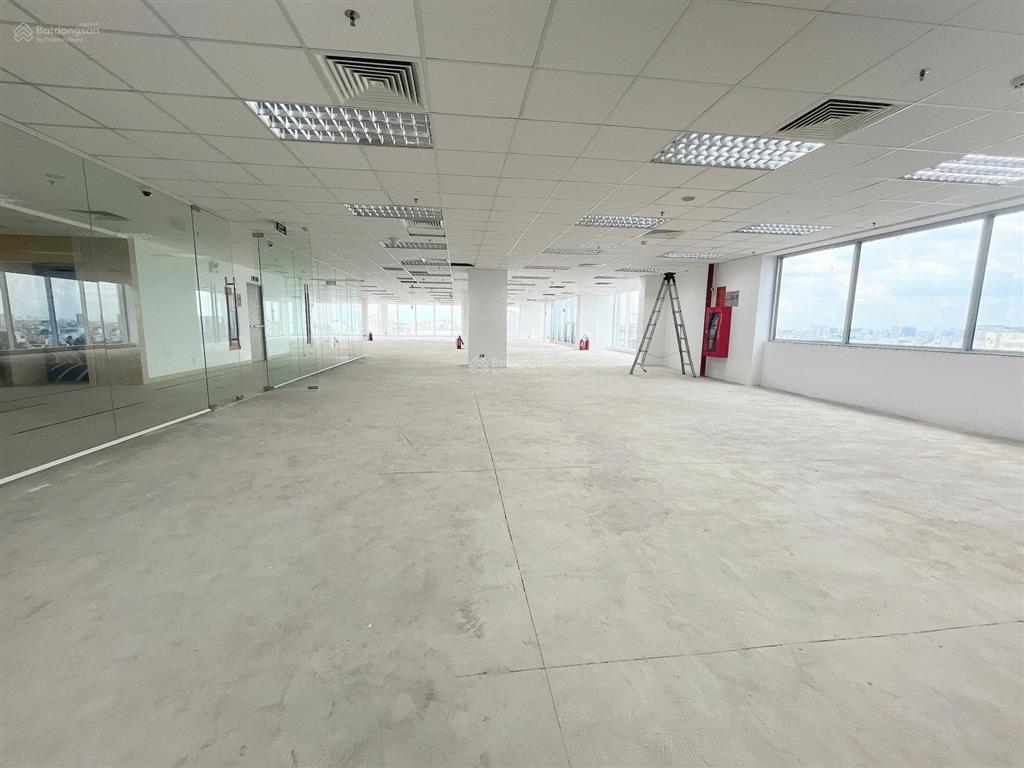 Cho thuê văn phòng 426m2 tại lầu 12 tòa nhà điện biên phủ, q3, view đỉnh mà giá chỉ 740 nghìn/m2