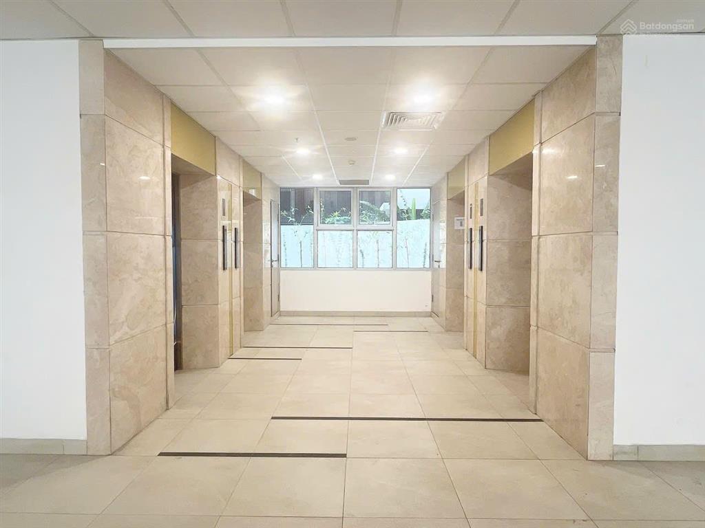 Cho thuê văn phòng 426m2 tại lầu 12 tòa nhà điện biên phủ, q3, view đỉnh mà giá chỉ 740 nghìn/m2