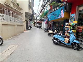 Gà đẻ trứng vàng 50tr/ tháng tại trần thái tông 3 bước ra phố ngõ nông, dt 48m 5t mt 4.2m 12.3 tỷ