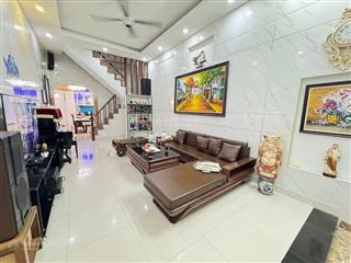 Bán nhà la thành ba đình siêu đẹp vài bước ra phố tiện ích bạt ngàn,đầu đủ nt dt 50/54m 3t mt 3,6m
