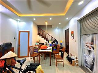 Bán nhà đào tấn ba đình lô góc,thửa vuông nhà đẹp ở ngay ngõ thông,trung tâm,dt 32m 5t mt 6,5m 12ty