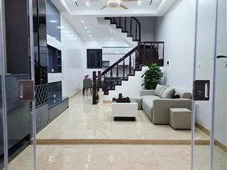 Nhà mới tại chợ khâm thiên full nội thất ngõ thông gần hồ ba mẫu tiện ích bạt ngàn dt 53m 4t mt 4m