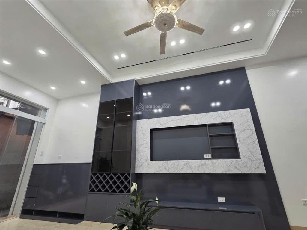 Nhà mới tại chợ khâm thiên full nội thất ngõ thông gần hồ ba mẫu tiện ích bạt ngàn dt 53m 4t mt 4m