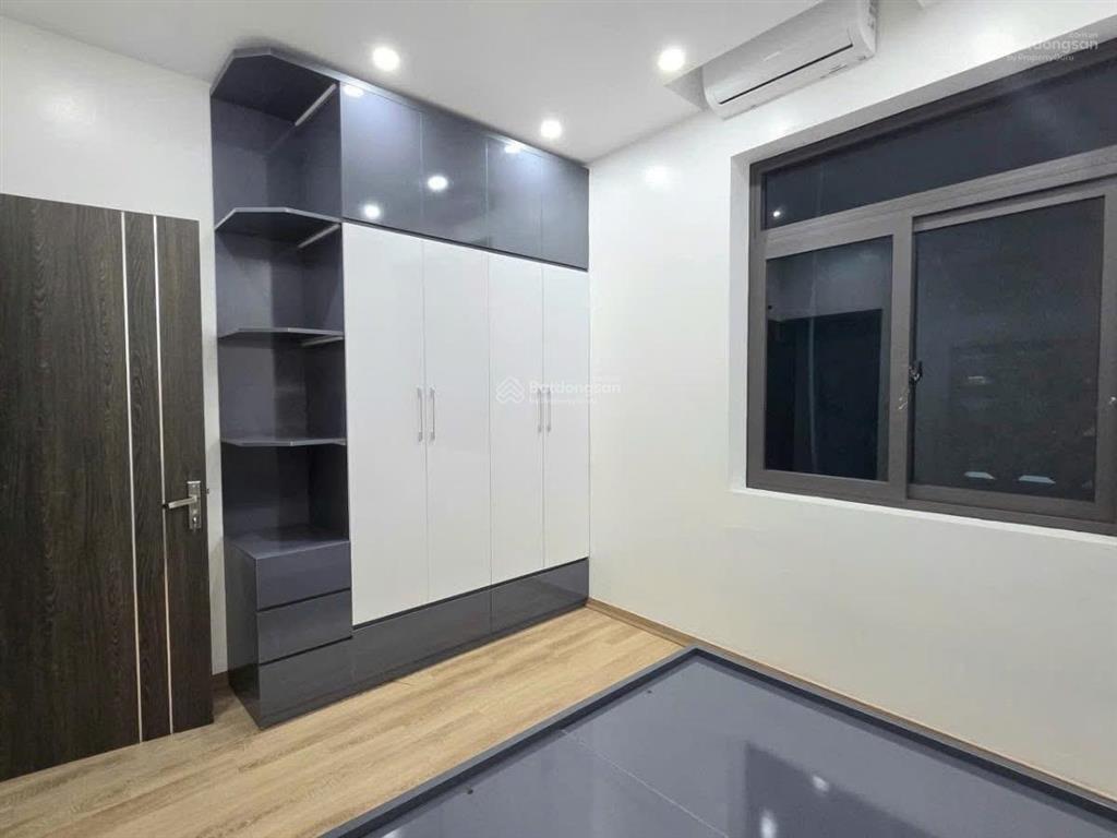 Nhà mới tại chợ khâm thiên full nội thất ngõ thông gần hồ ba mẫu tiện ích bạt ngàn dt 53m 4t mt 4m