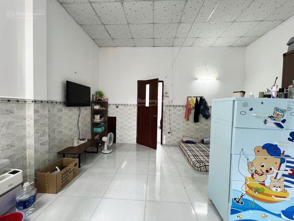 Tân hòa đông giáp quận 6. dt lớn 5mx25m, có sẵn dòng tiền hằng tháng, giá tốt nhất trong khu vực