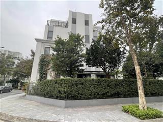 Bán biệt thự 160m2, diện tích xây dựng 105m2, 4 tầng tại the manor central park