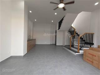Bán nhà 2 tầng  65m2đường quang trung tăng nhơn phú bchỉ 3.x tỷ