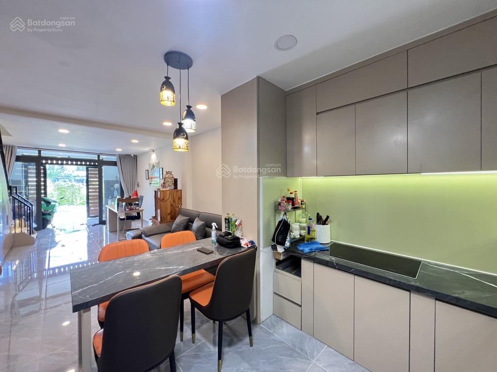 Bán nhà 2 tầng full nội thất gần lê văn việt đường xe hơi nhỉnh 6 tỷ nhà mới vào ở ngay