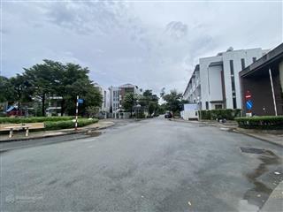 Bán nhà novaland golfpark 3 tầng96m2nhỉnh 8 tỷ  hoàng hữu nam, q9vào ở ngay