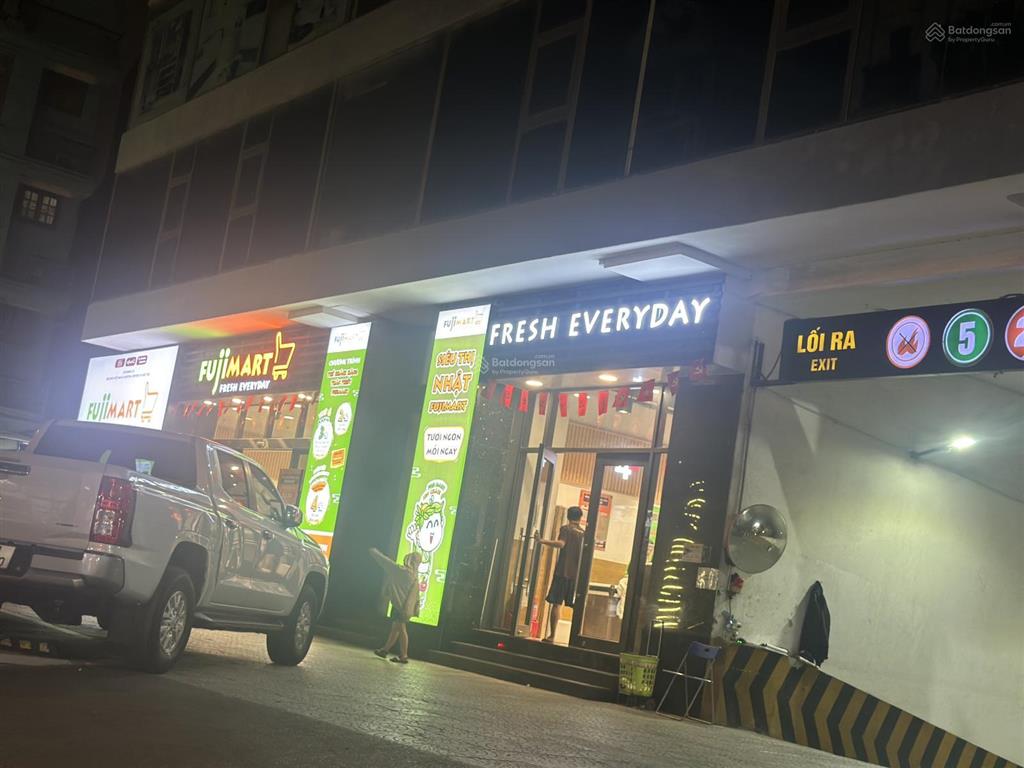 Lô góc hiếm đẹp nhất phố chính kinh,giá đầu tư  81,m  mặt tiền 7.6,m