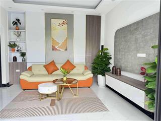 Hiếm  phúc lợi  view sen hồ  full nội thất hiện đại  vuông vức