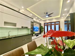 Tân mai  45m2  6t  full nội thất  ô tô đỗ cổng  nhỉnh 7 tỷ