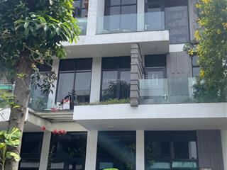 Nhà 3 tầng  86m2 4 phòng ngủ  xe hơi đậu trong sân  bảo vệ 24/24  giá 8 tỷ