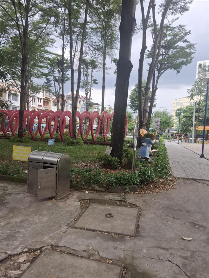 Siêu phẩm hiếm nhà đẹp vị trí vip  tt phước bình, q9  giá 11 tỷ