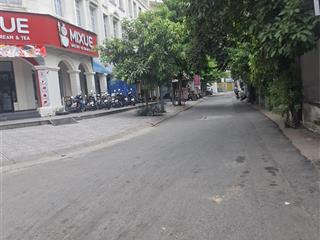 Nhà đẹp trung tâm phước long b, q9 dt 77.2m sân thượng trước sau vào ở ngay