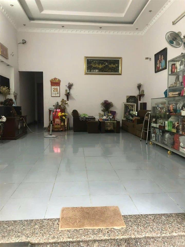 Bán nhà sát chợ hoa cau cao đẳng công thương.