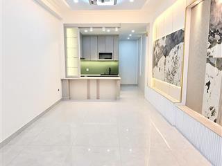 5 Tỷ nhỉnh- Hoàng Diệu Quận 4- nhà mới 100% ngang hơn 4m- 3 tầng 3 phòng đủ nội thất. VŨ