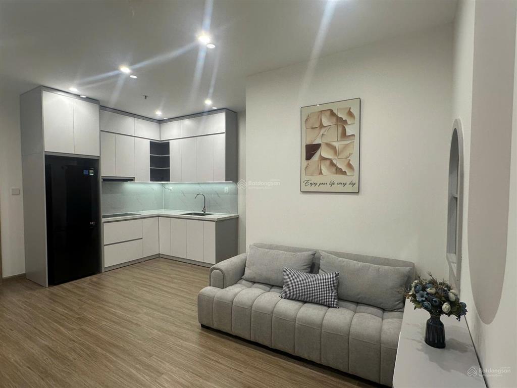 Tôi chủ nhà muốn bán studio 33,9m2 tòa gs1 full nt đẹp  đang cho thuê 8,5tr  vinhomes smart city